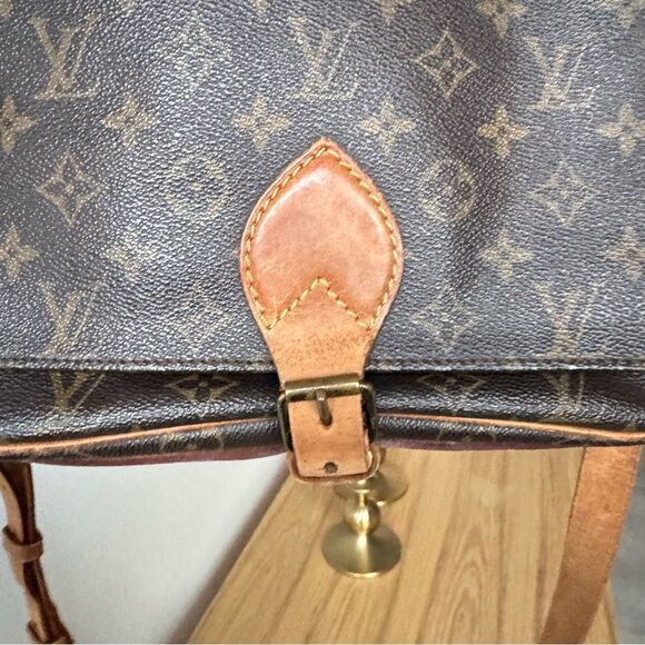 ✅AUTHENTIC✅LOUIS VUITTON CARTOUCHIERE GM - Picture 11 of 15